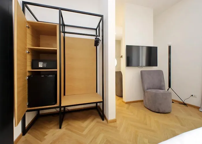 Youroom Abruzzi 4* Roma
