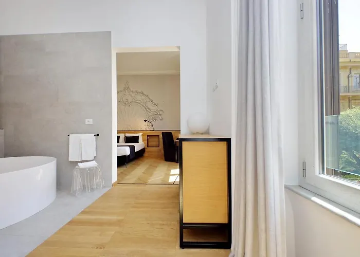 Youroom Abruzzi 4* Rome