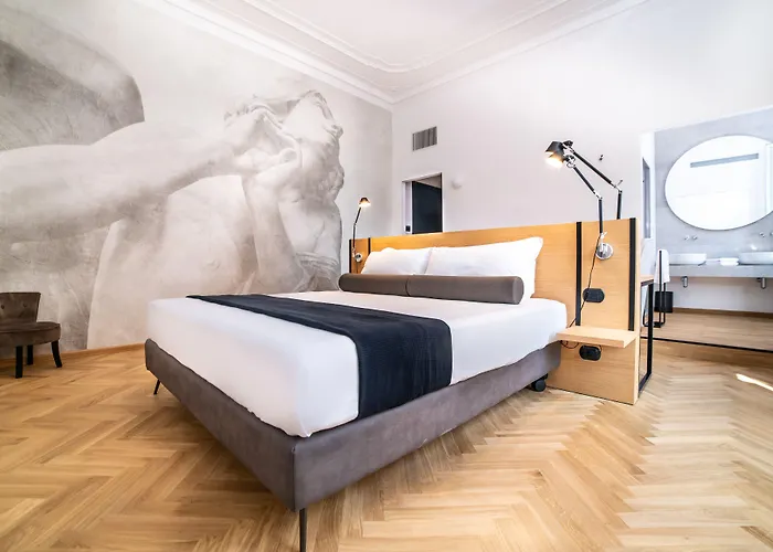 Youroom Abruzzi 4*